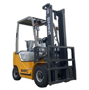 Quality BOXINHUASHENG Hydraulic Pump 4x4 Forklift Truck For Rough Terrain 3.5 Ton Capacity wholesale