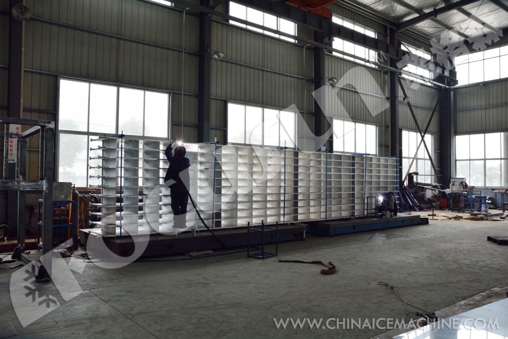40ft Containerized 20TPD Block Ice Machine with 2.7kw 124.3kw Power 11800*2300*1900mm