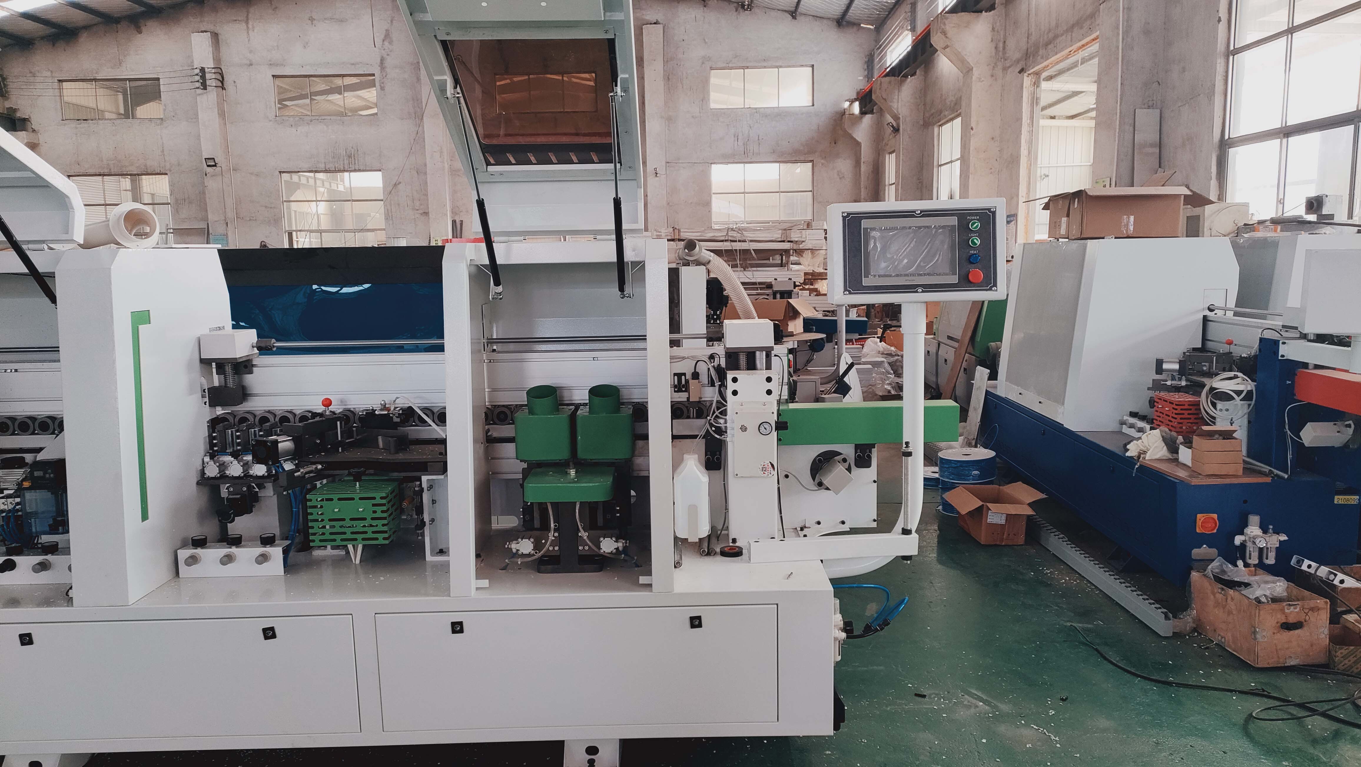 KDT structure Wood Edge Banding Machine with Pre-milling function KC4108