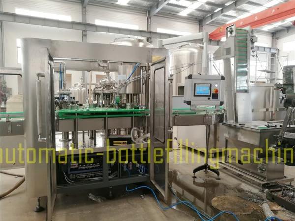 Automatic Alcoholic Beverage Filling Machine Juice / Drink Water Bottling