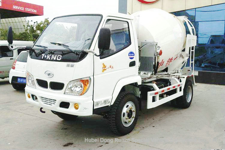 T. King Chassis Concrete Mixer Truck 2 CBM , Ready Mix Cement Trucks