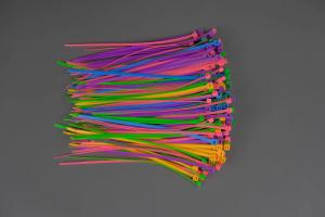 Quality 12 Series Pengikat Nylon Cable Zip Ties Pengikat Kabel Locking Zip wholesale