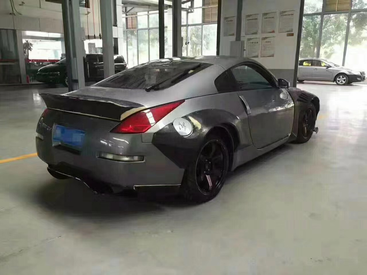 350Z Nissan Body Kit Resin Fibre Bumper Rear Diffuser Auto Front Spoiler Side Skirt