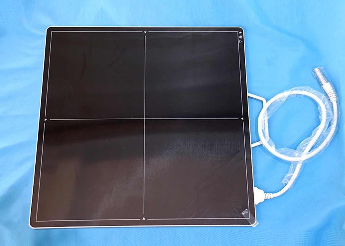 Portable Veterinary Wireless Flat Panel Digital X Ray Detector 140μm 16bit
