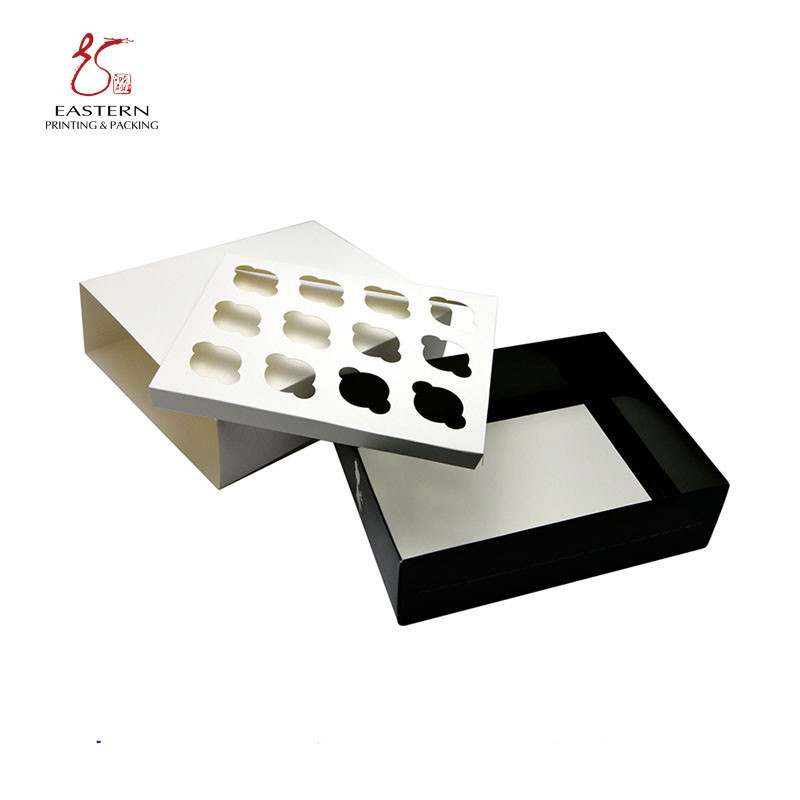 White & Black Cardboard Cup Cake Packaging Box 12 Pieces for Perfect and Professional Packaging