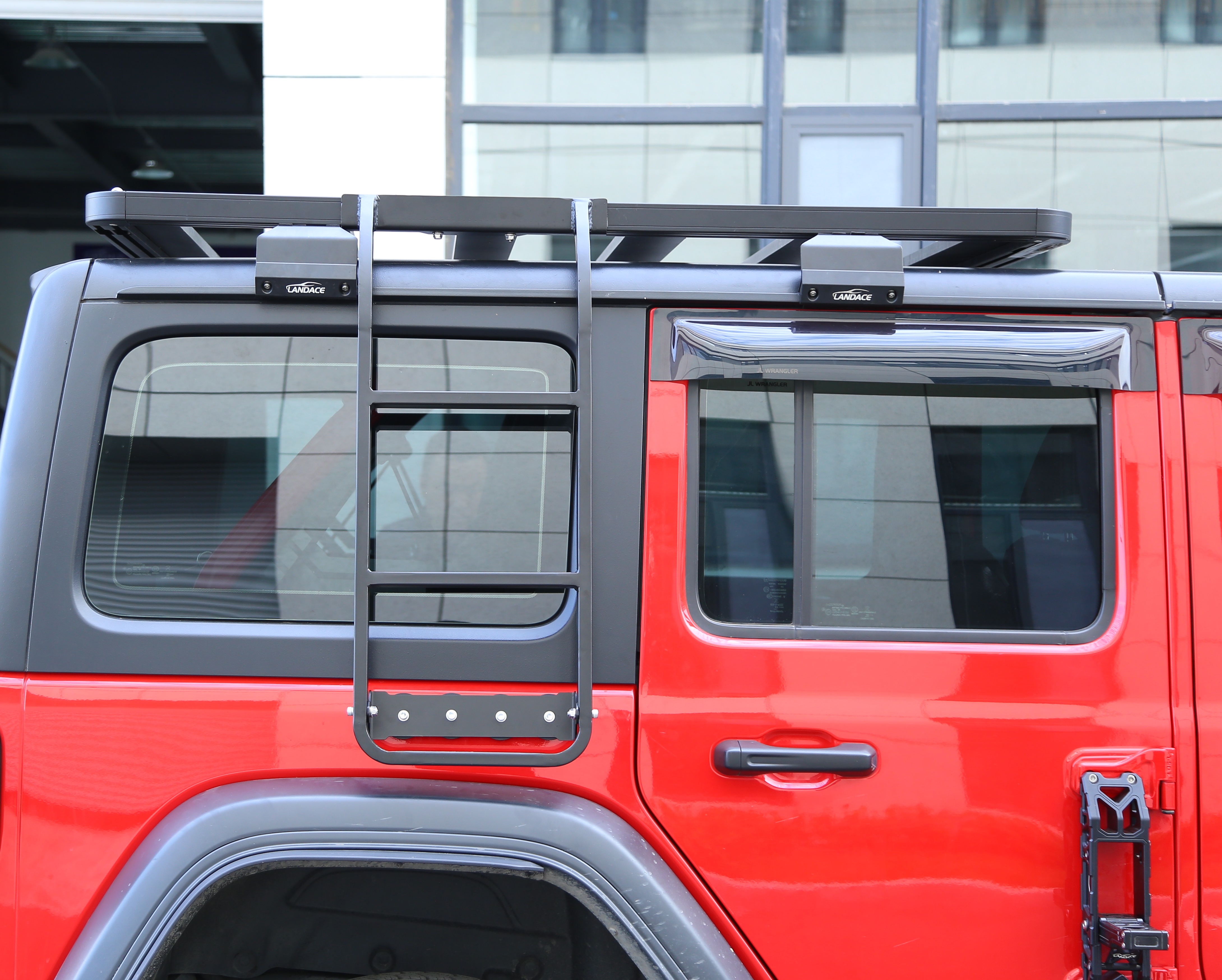 Electrophoresis Surface 4*4 Ladders for Truck Tailgate and Car Roof 833*400*261mm Size