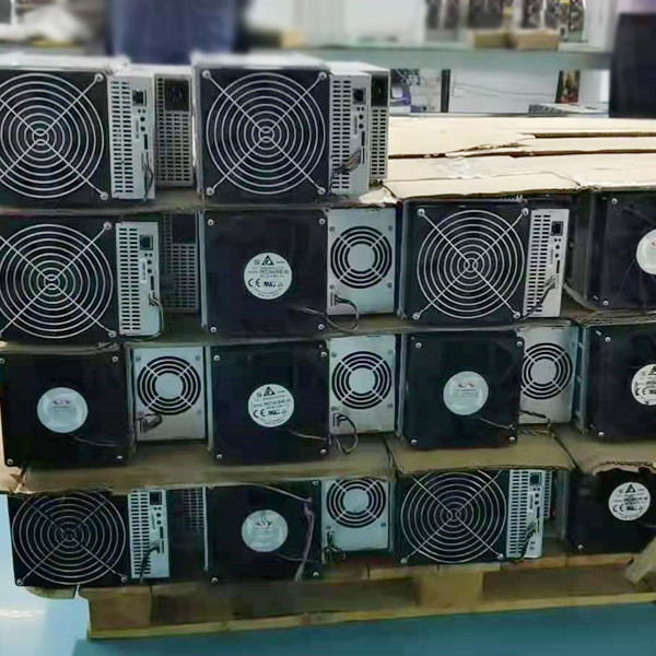 M20S 68T Whatsminer Bitcoin Miner Second Hand 52W/T 3536W