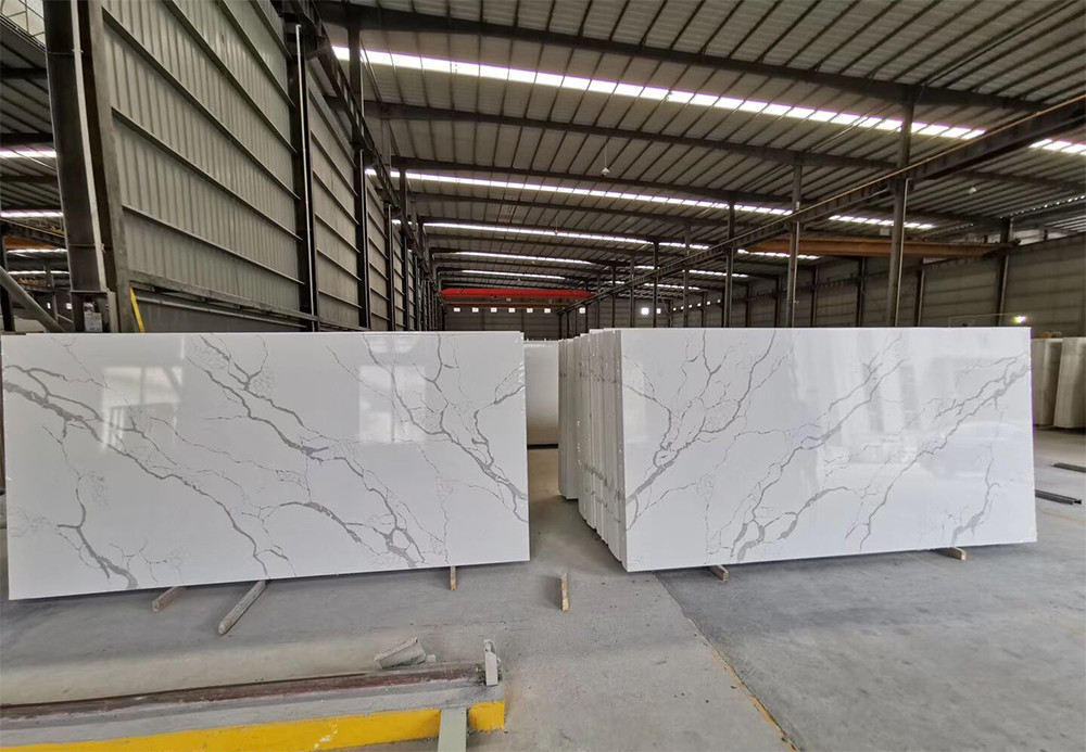 132.8Mpa Calacatta Gold Quartz White Marble For Fireplace