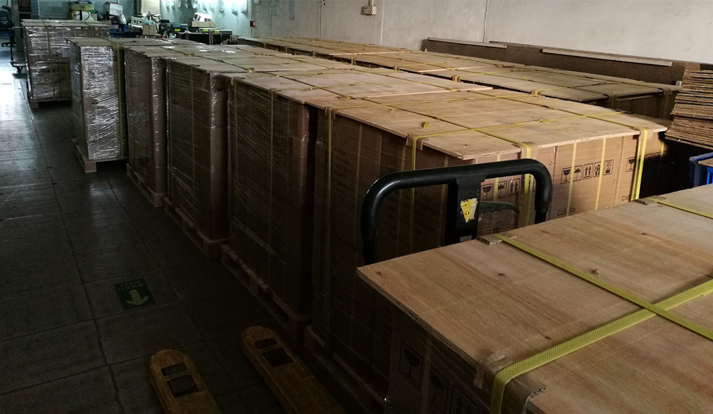 Colorful Sticker Decorated, Double tank Shot Chiller with effective Compressor Cooling system