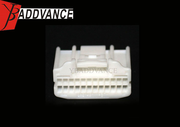 24 Pin White Female PBT Material Automotive Electrical Connectors Housing