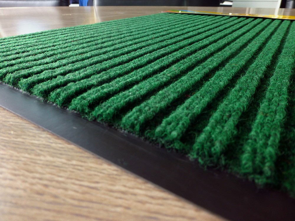 Polyester Indoor Outdoor Door Mats Ribbed Pattern Corrosion Resistance