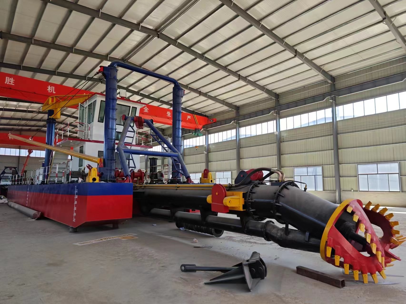 20inch Discharge Diameter Cutter Suction Dredger with Max 14m Dredging Depth