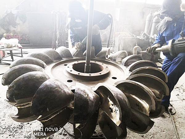 100kw-50mw Power Output Pelton Wheel Turbine Generator With Air / Oil Cooling