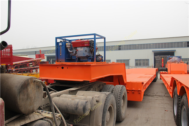 Tri Axle Steel Detachable Gooseneck Trailer For Heavy Equipment Transport