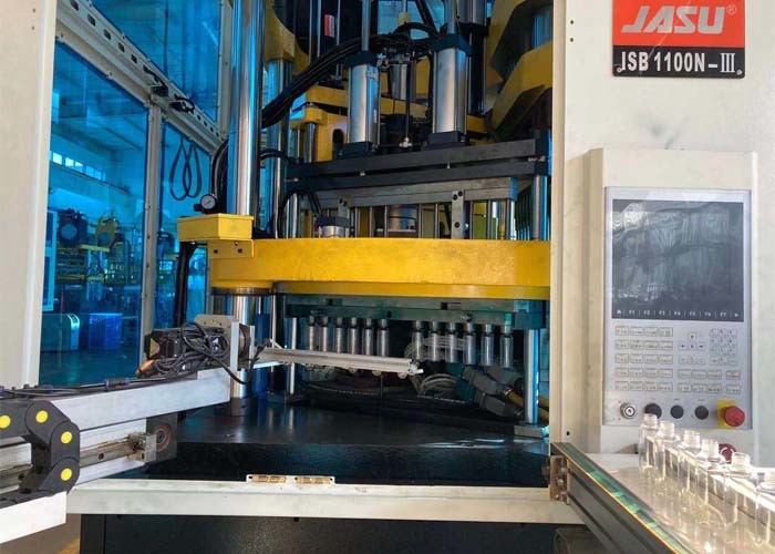 4 Cav Fully Automatic Plastic Blow Moulding Machine PMMA 300ml