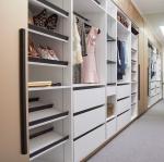 Moisture Resistant European Style Wooden Wardrobe for Home Villa Hotel and