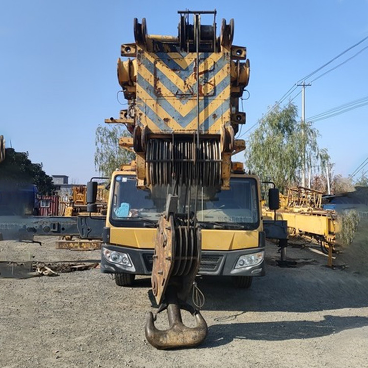 400 Ton QAY400 Telescopic All Terrain Crane Truck for Outdoor Construction Goods Lifting