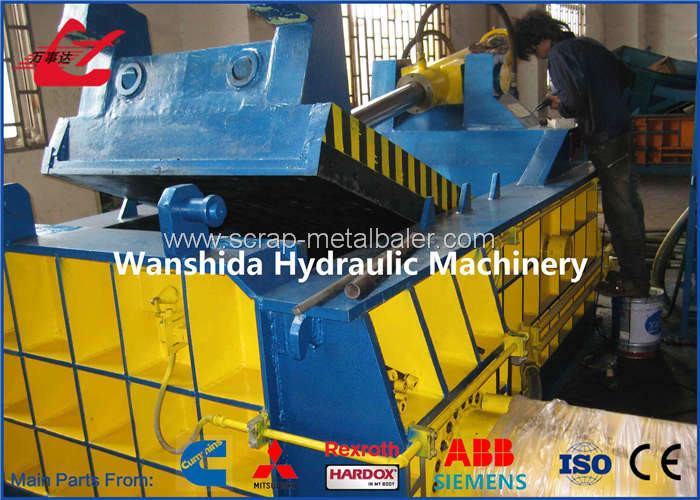 Metal Recycling Scrap Baler Machine 250Ton Side Push Out Bailing Press PLC Control