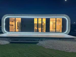Quality Prefabricated Apple Cabin Portable Mobile Modular Prefabricated Office Houses wholesale
