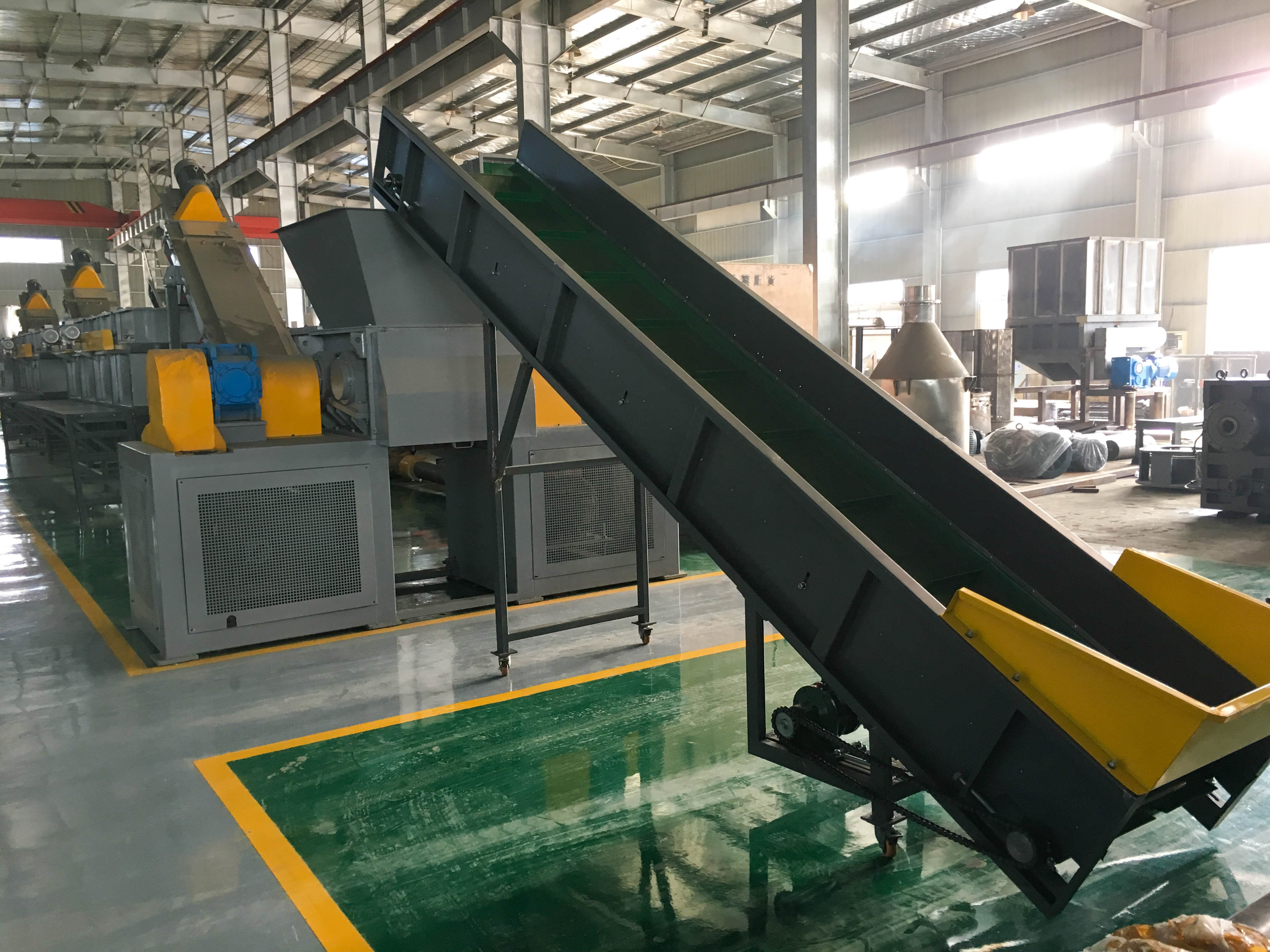 300-1000kg/H HDPE Film Recycling Machine Farms PE Granulator Machine
