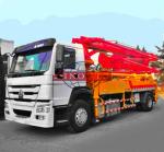 Mobile Concrete Transport Truck 4x2 Concrete Boom Pump Truck 32 / 35m Boom