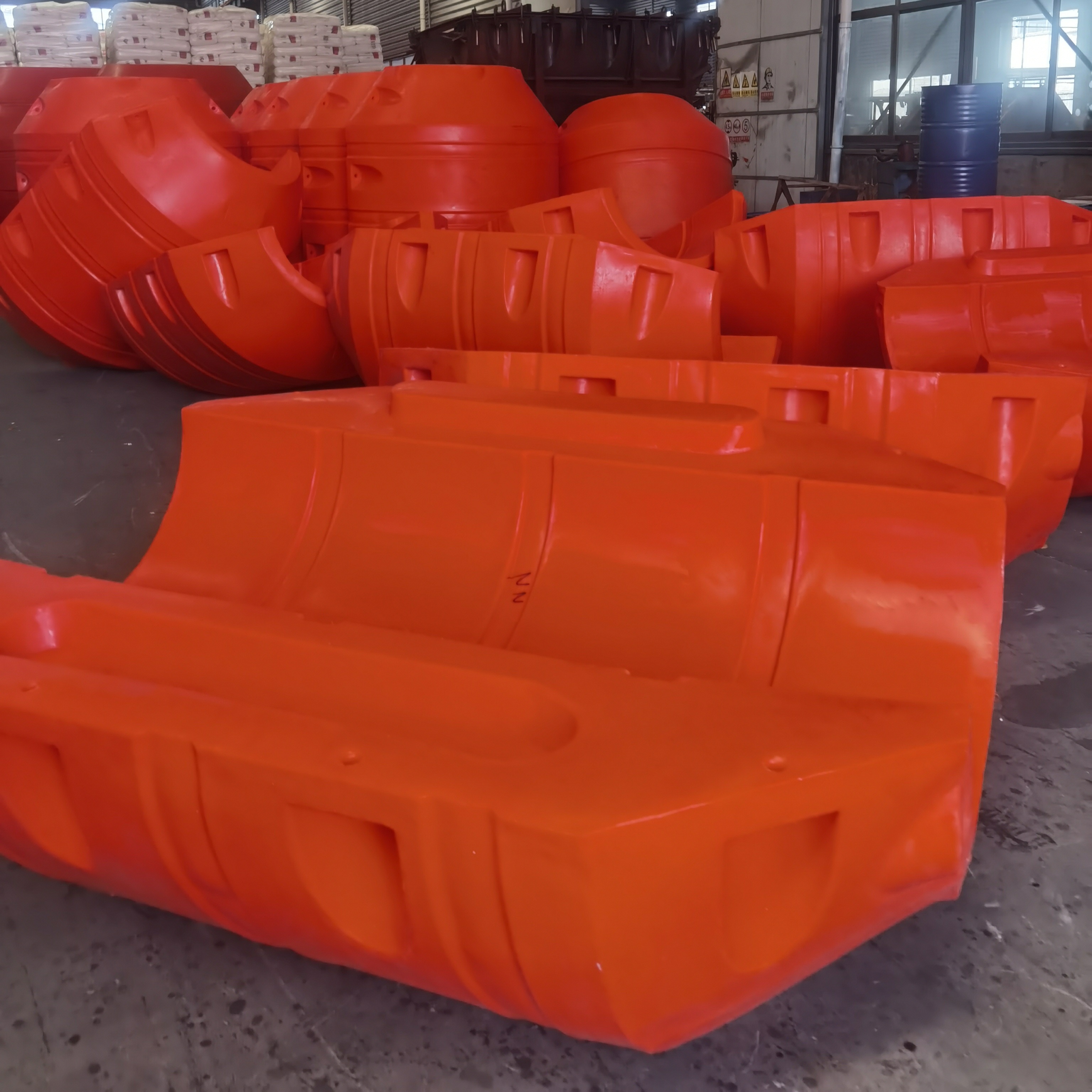 Hot Galvanised Steel Bolts And Nuts HDPE Pipe Floater for Easy Installation and Durable Connection