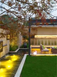 Quality Double Tiered Roof Aluminum Louvered Pergola with Heavy Duty Galvanized Steel Ceiling Nets wholesale