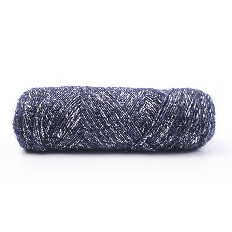 1/2.3NM Blending Fluffy Comfort Milk Spray Yarn For Knitting Blanket Scarf