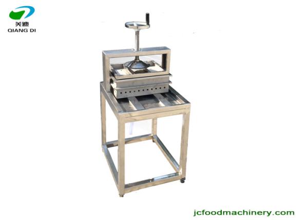 Cheap home use manual tofu machine/tofu presser/panner forming machine for sale