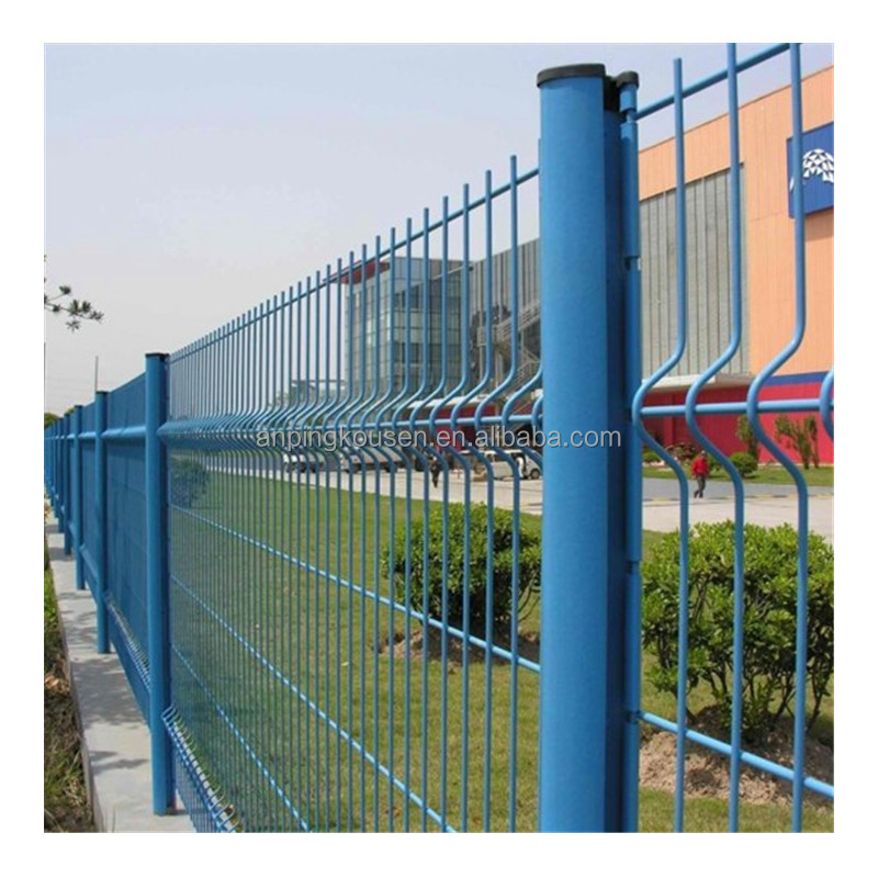 3D Curved Welded Wire Mesh Panel Security Fence with Pressure Treated Heat Treated Wood