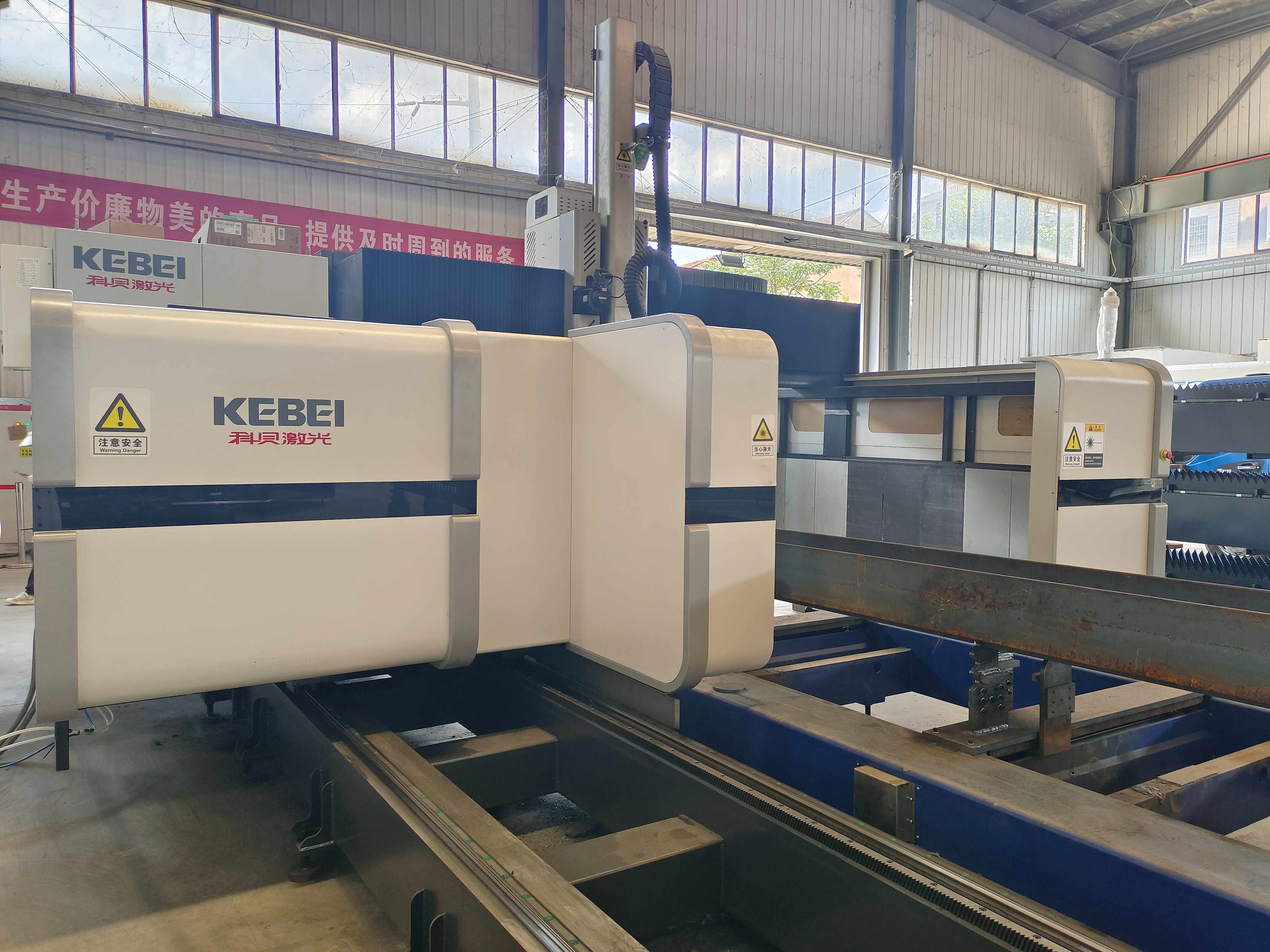 Kebei Factory 30kw Fiber Laser Tube Cutting Machine Iron Pipe Cutter Channel Steel 3d 5-Axis Head Bevel Cutting Fiber Laser Cutting Machine 12kw/20kw