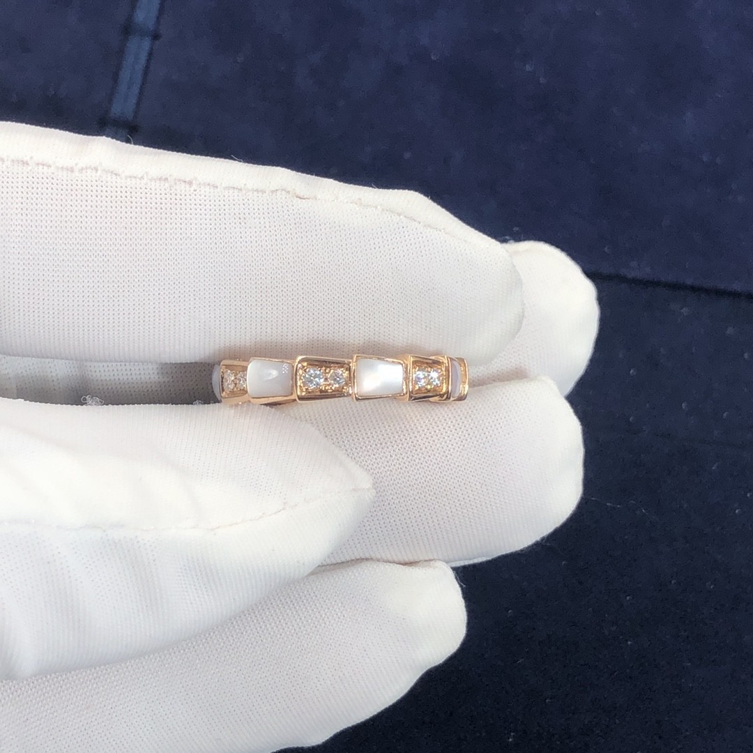 Elegant 18K Gold Diamonds Serpenti Viper Ring Diamond With White MOP Ring Yellow Gold White Gold