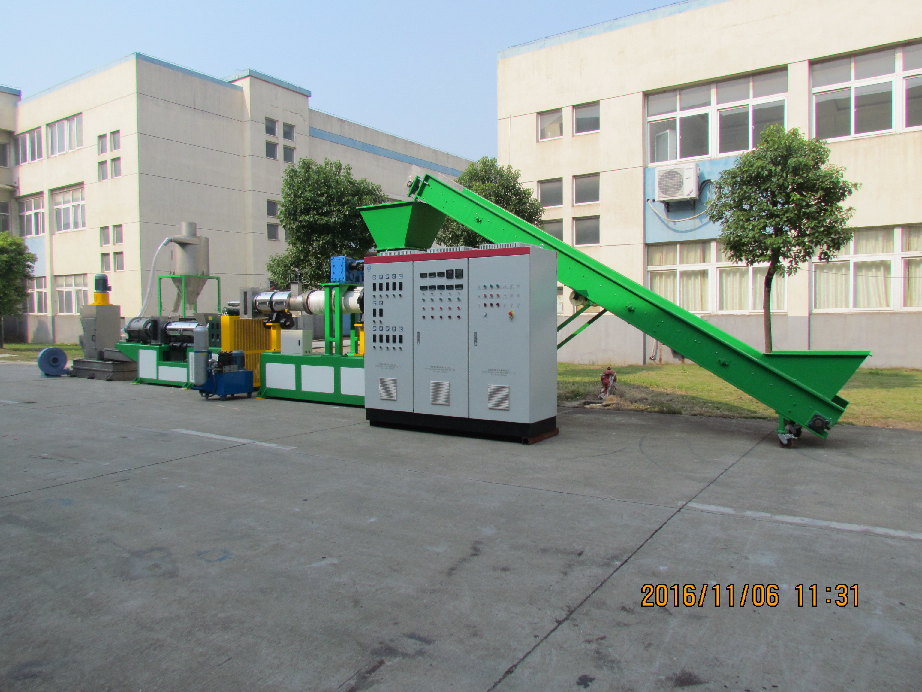 1000kg/h PE films Plastic Pelletizing Recycling Machine