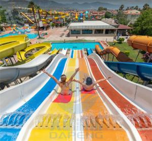 Quality Fiberglass Mat Racer Water Slide Cluster Rainbow Water Slide 6m Height wholesale