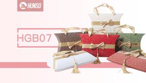 Quality Fashion Style Stackable Gift Boxes Pillow Boxes Silk Handle Heat Transfer wholesale