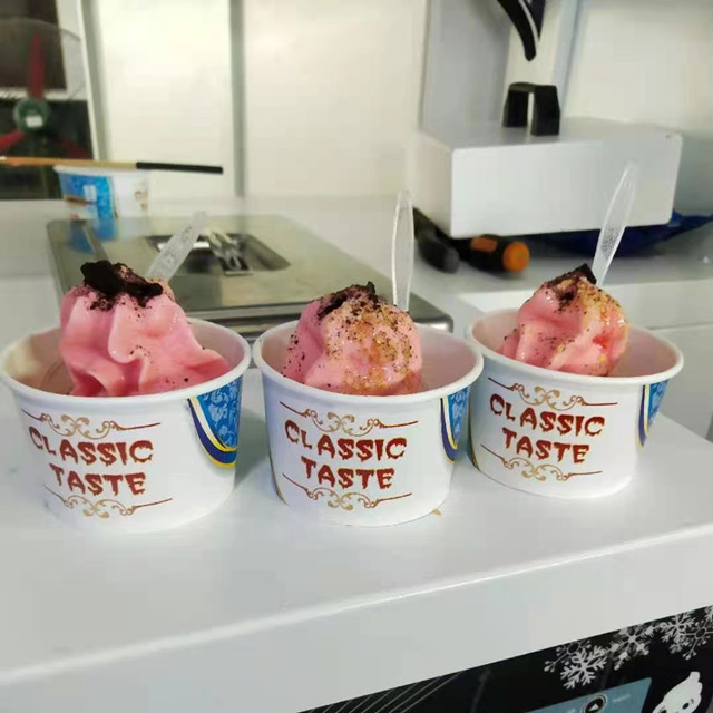 32 Big Touch Screen Ice Cream Vending Machine Soft Serve In Cups