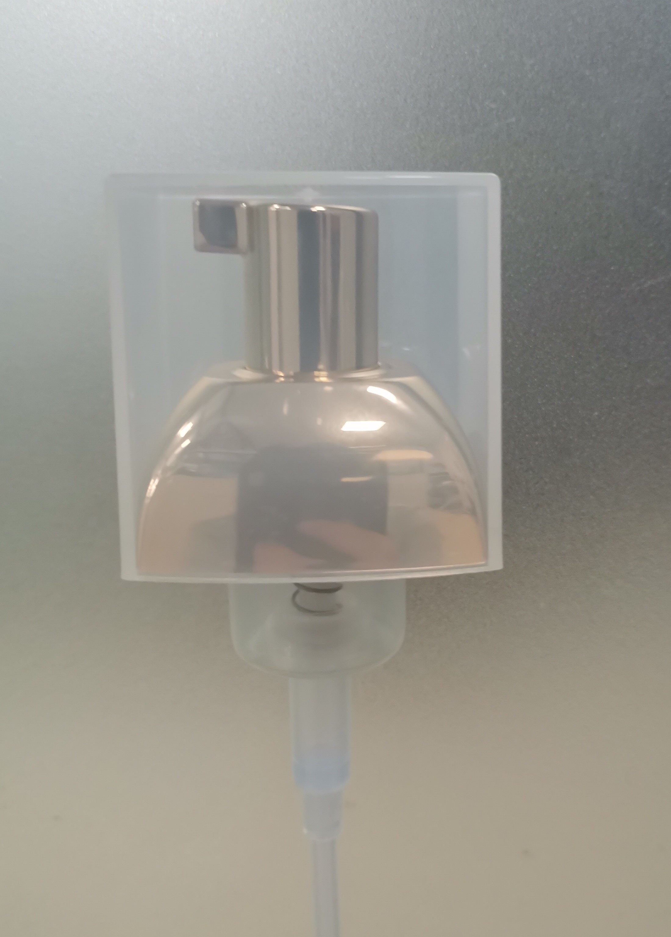 Travel-Ready Facial Cleanser Mini Foam Pump With Plastic Material And Long-Lasting Effect