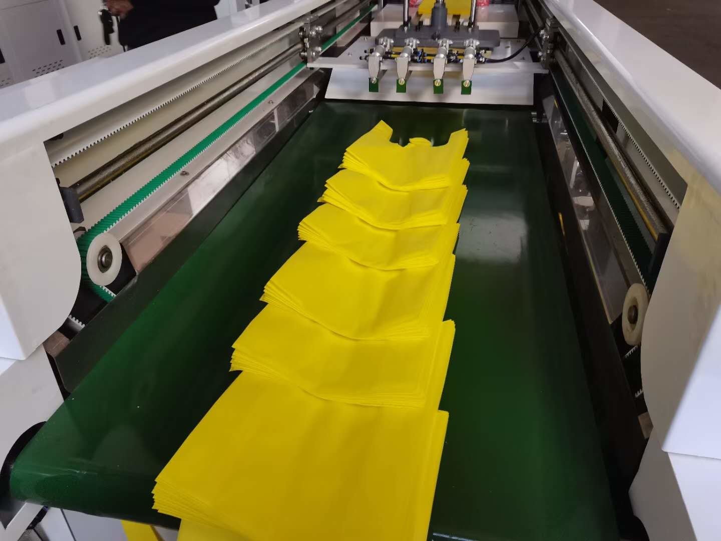 5KW 5 In 1 Non Woven Bag Making Machine 130pcs/ Min For Shop