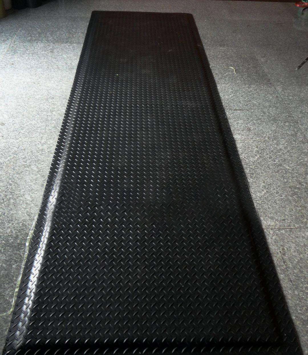 Interlocking 0.9*0.6m 15mm ESD Conductive Anti Fatigue Mat