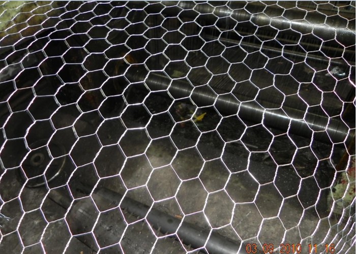 Durable Chicken / Rabbit Wire Mesh Fencing 5m-50m Length PVC coated