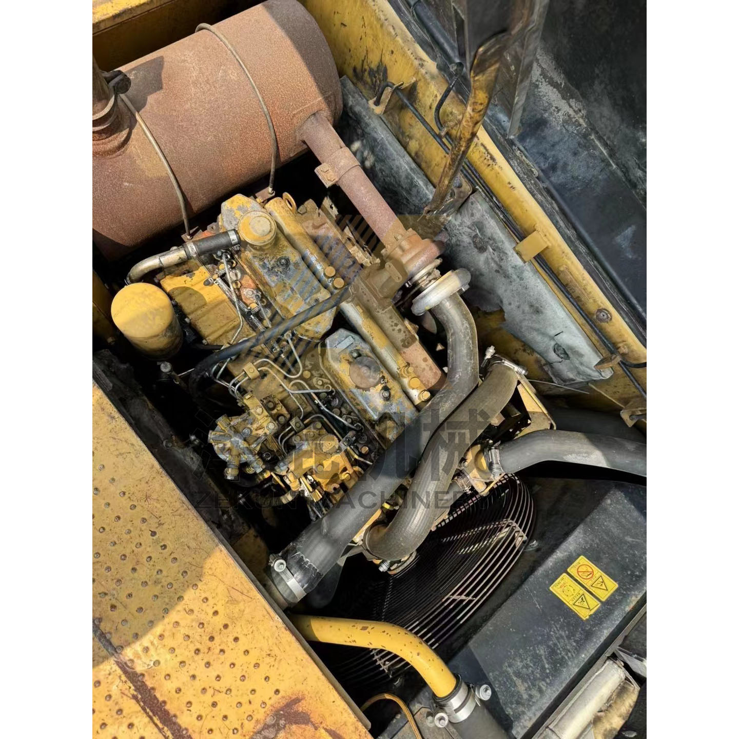 2015 Year Second-Hand Shantui Kato Excavator 320D in in Shanghai Other Hydraulic Pump