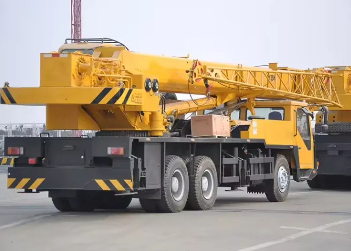 25 Ton QY25K Truck Mobile Crane 1 Year Warranty