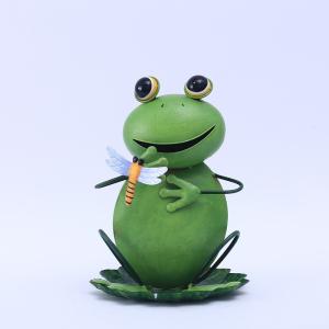 Quality Iron Metal Frog Animal Garden Ornaments Exquisite And Lifelike wholesale