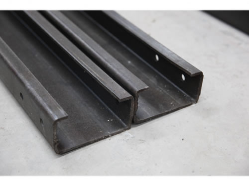 Heat - Treated Purlin Roll Forming Machine With Color Steel Sheet 1.5 - 3.0mm