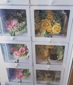 Quality Micron Commercial Cooling Fresh Bouquet Flower Vending Machine In Unmanned Retail Store wholesale