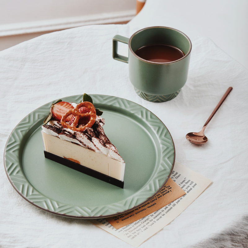 Classic Design Style Coffee Afternoon Ceramic Cup And Saucer Set With Stoneware Cups