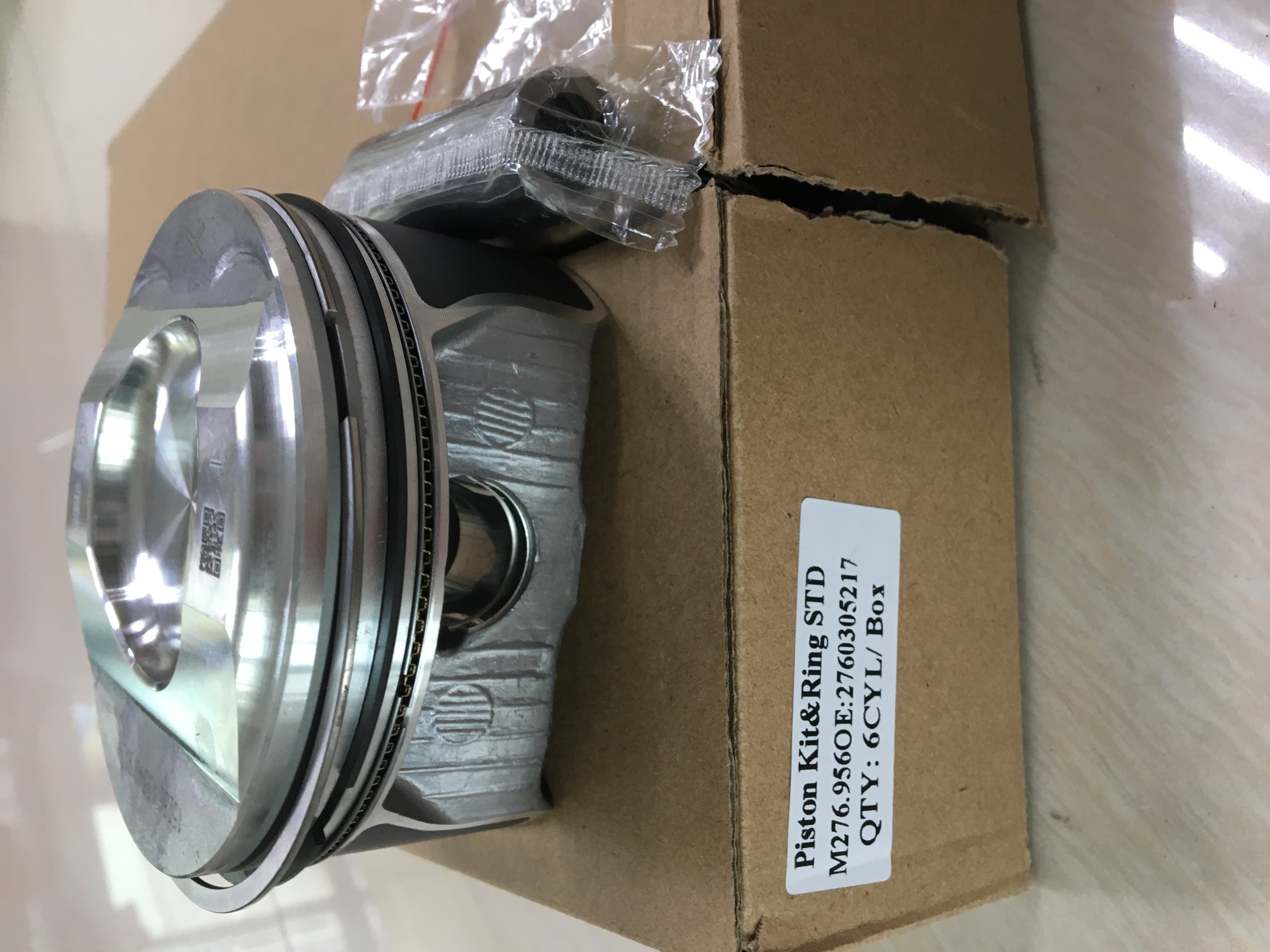Mercedes-Benz Pistons Sets OEM 2760305217