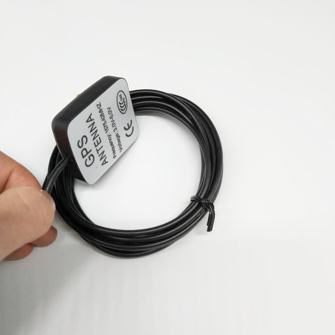 Mini Ceramic Automotive Gps Antenna Glonass Patch 1575.42MHz MMCX Connector