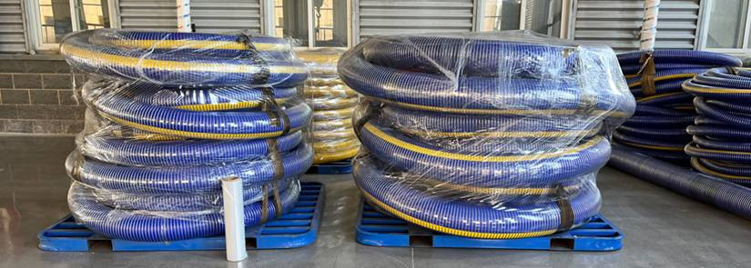 Flexible Composite Cargo Hose Coupling Assembly Blue Chemical Oil Resistant