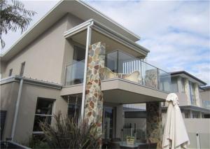 Quality Decorative Frameless Glass Balcony Systems For Large Modern Hotels / Restaurants wholesale